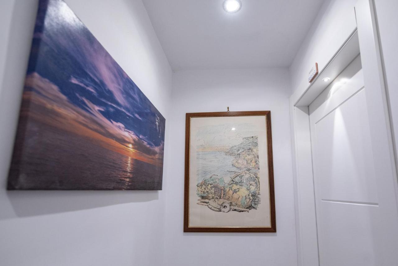 Moon'N Sea Bed & Breakfast Minori Luaran gambar